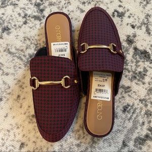 8.5 Abound navy and wine mules